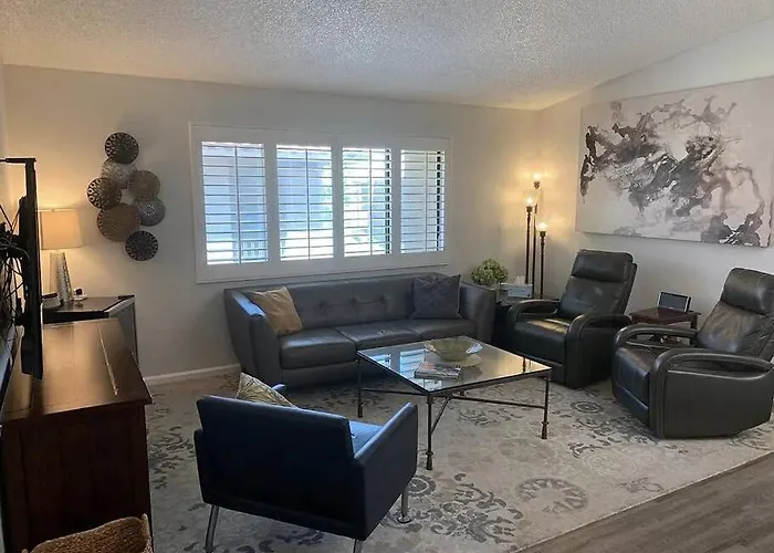 Eye Catching....Beautiful, Cozy, Furnished Condo