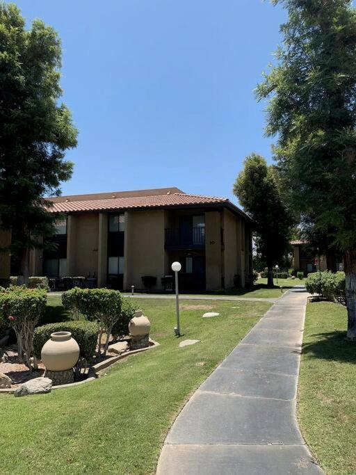 Apartamento Eye Catching....beautiful, Cozy, Furnished Cathedral City